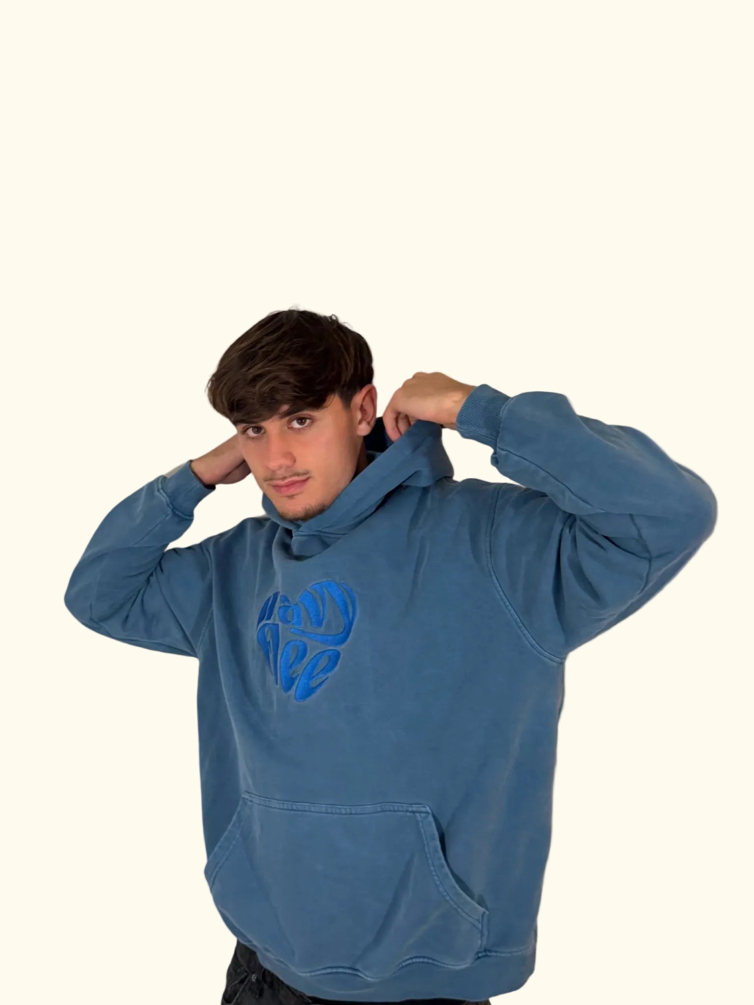 BIG HEART OVERSIZED HOODIE